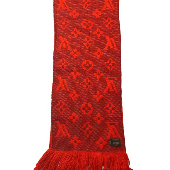 Louis Vuitton LV Monogram Logomania Red Wool Scarf Pre-Owned - Picture 8 of 15